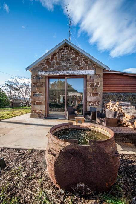 *Newly Relisted* Coach House At Lisdillon Vineyard Villa Little Swanport Bagian luar foto